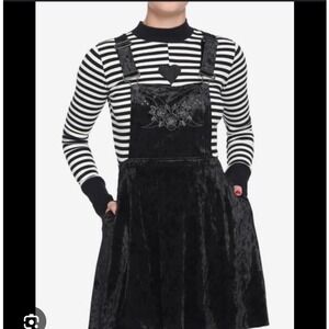 Hot Topic Black Velvet Skirtall Dress Size M Moon Floral‎ Embroidered